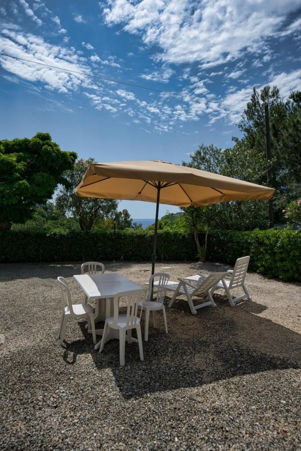Alloggi Del Mirto A Morcone - Goelba Capoliveri  Luaran gambar